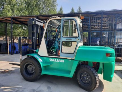 Вилочный погрузчик Dalian CPCD70FD
