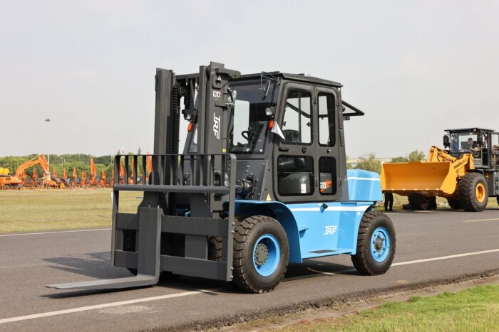 Фото 3 - Вилочный погрузчик TRF D50-3M.